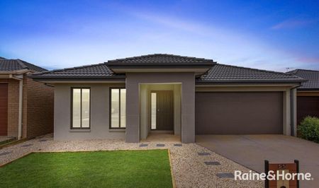 MODERN 4 BEDROOM HOME - Photo 3