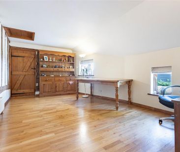 4 bedroom barn conversion to rent - Photo 3