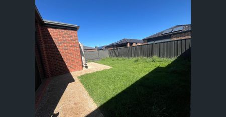 Perfect location & Beautiful place to move in !!!! - Photo 3