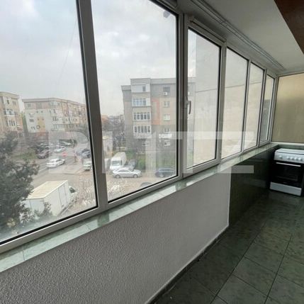 Apartament 3 camere, 2 bai, 80 mp, PetFrendly, pretabil angajati, zona McDonald’s - Fotografie 1