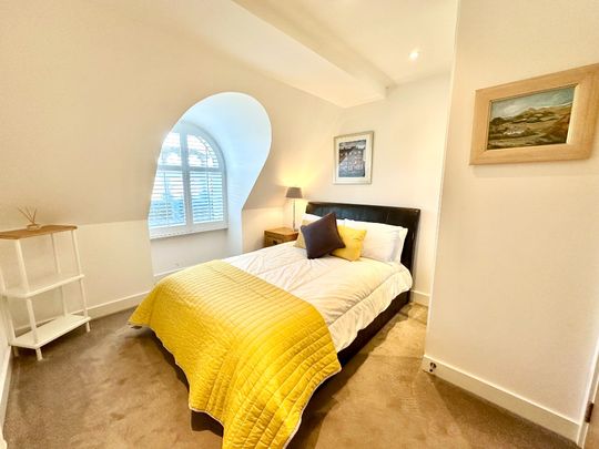 Lynedoch Terrace, Park, Glasgow, G3 6EJ - Photo 1