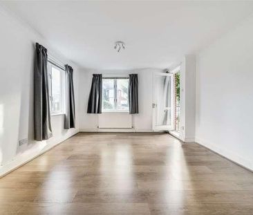 Holden Road, Woodside, N12 - Photo 2