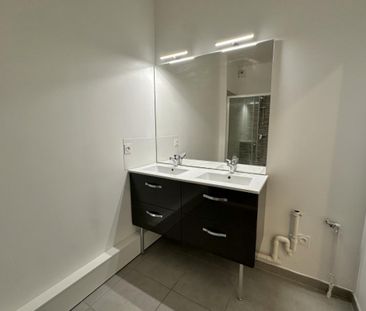 Location Appartement 3 pièces 66m² BORDEAUX 33800 - Photo 1