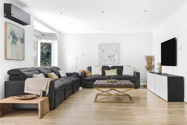 7 bedroom detached house to rent - Photo 1