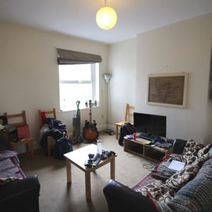 Flaxland Avenue, Heath - Photo 2