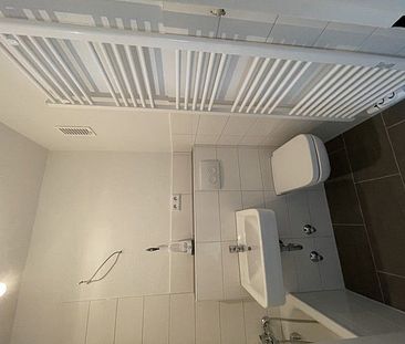 Einziehen und Wohlfühlen: renovierte 3-Raum-Wohnung mit Sonnenbalkon - Foto 5