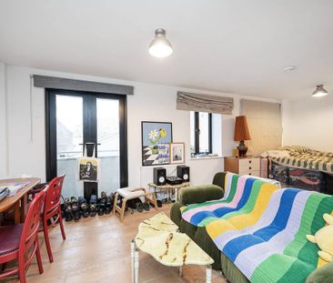 Studio to rent - Photo 1