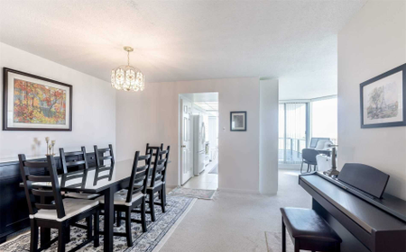 For Lease - 12 Laurelcrest Street Unit# 902, Brampton, Ontario - Photo 5