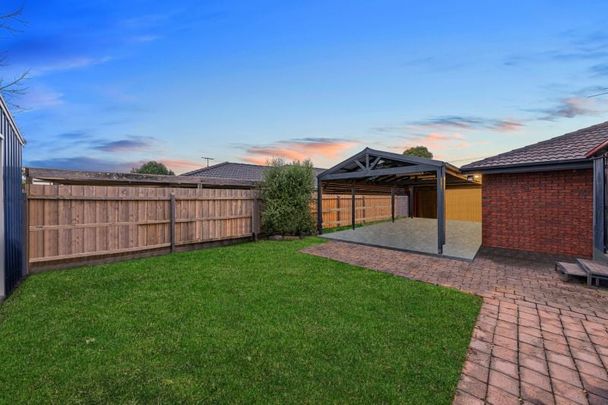 11 Glenwood Court Cranbourne VIC - Photo 1