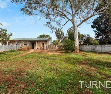 39 Willison Road, Elizabeth South, SA 5112 - Photo 3