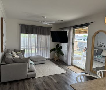 Modern Family Home, Furnished or Unfurnished! - Photo 1