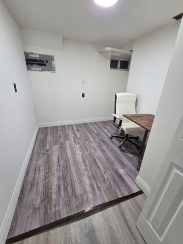 For Lease - 12 College Crescent Unit# Bsmt, Barrie, Ontario - Photo 2