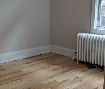 For Lease - 648 Bathurst Street Unit# Main, Toronto, Ontario - Photo 6