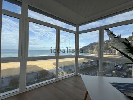 Alquiler de piso en Zurriola Hiribidea - Photo 5