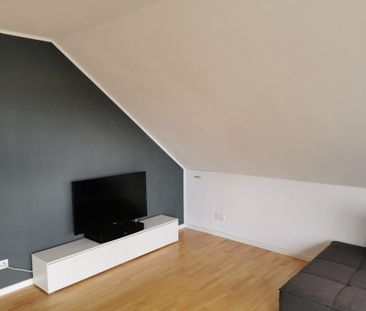 schöne helle 3 ZKB DG Wohnung in Taunusstein-Orlen - Photo 5