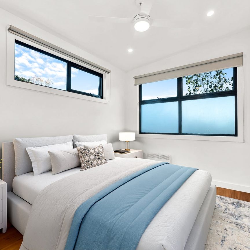Luxury Living Moments from Caulfield Park - Photo 1