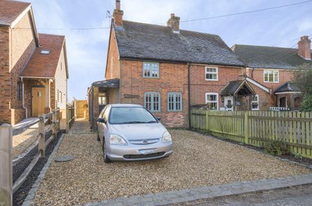 2 bedroom semi-detached house to rent - Photo 2