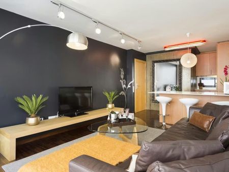 Carrer de Prats de Molló, Barcelona, Catalonia 08021 - Photo 5