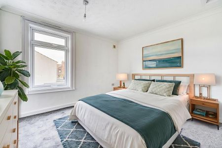 2 bedroom terraced house to rent - Photo 4