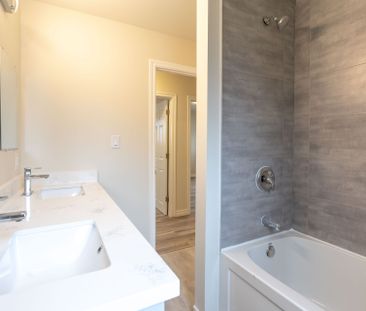 For Lease - 73 Ofield Road Unit# 1, Hamilton, Ontario - Photo 3