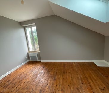 A LOUER - MAISON 94.11m² avec grand jardin et dépendances. - Photo 2