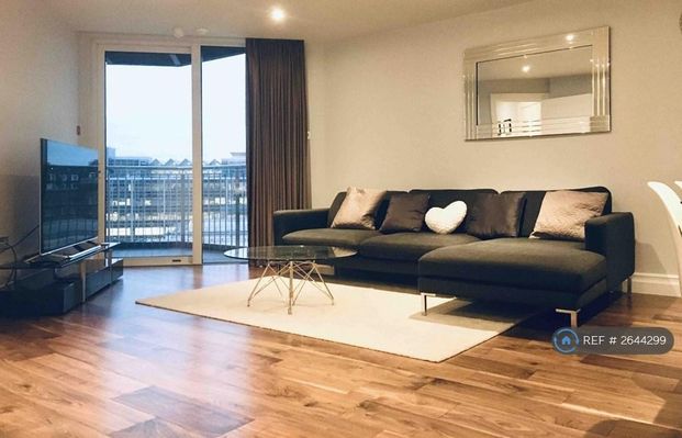 2 bedroom flat to rent - Photo 1