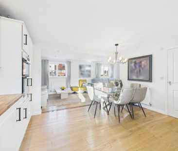 3 bedroom detached house to rent - Photo 3