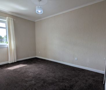 Ibroxholm Oval, Glasgow , G51 2TJ - Photo 6