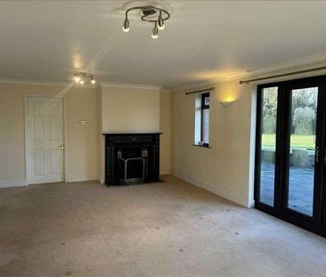 Bolton Lane, Wilberfoss, YO41 - Photo 2