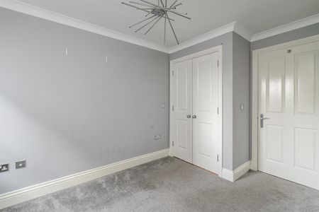 2 bed apartment to rent in Station Road, Dorridge, Solihull - Photo 4