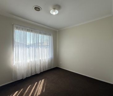 4 Bedroom Home in the Heart of Hillside! - Photo 4