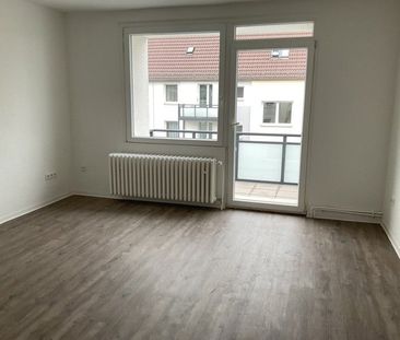 Frisch modernisierte 2-Zimmer-Wohnung mit Balkon - Foto 1