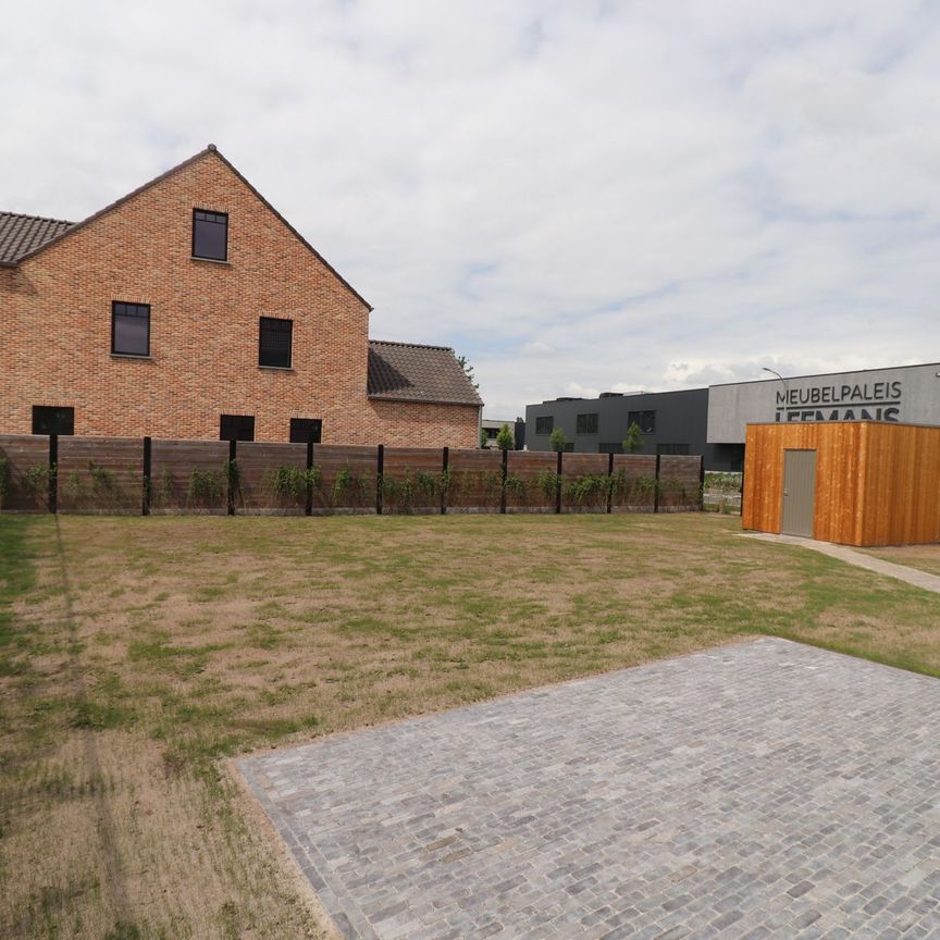 Energiezuinige nieuwbouwwoning met tuin vlakbij het centrum van Merksplas. - Photo 1