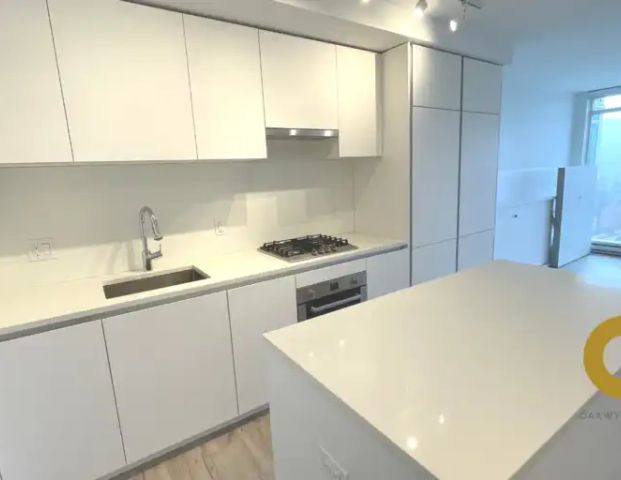 Cozy 1 Bed 1 Bath Nearby North Rd | 652 Whiting Way, Coquitlam - Photo 1