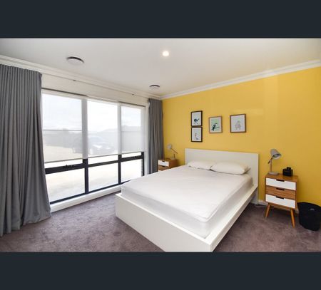 4b Hurford Place, Orange, NSW 2800 - Photo 3
