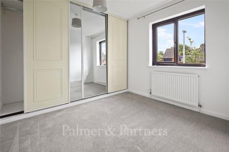 3 bedroom link detached house to rent - Photo 5