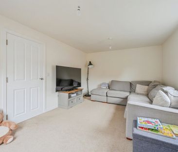 Ashton Close - Photo 3