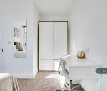 1 bedroom in a house share to rent - Photo 5