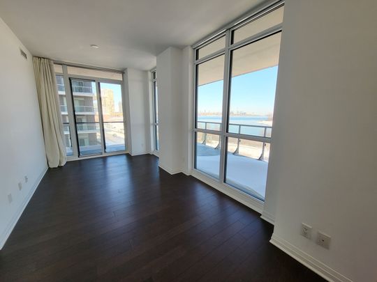 For Lease - 59 Annie Craig Drive Unit# 403, Toronto, Ontario - Photo 1