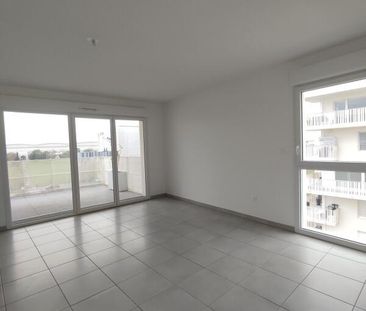 Location Appartement 3 pièces 64m² BEAUZELLE 31700 - Photo 1