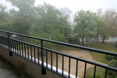 Appartement à louer - Photo 2