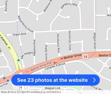 “Spacious Family Home with Huge Workshop” - Photo 1