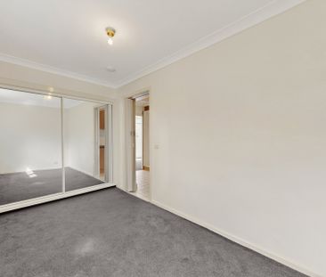 Easy Living in the Heart of Essendon – Water & Power Included - Photo 4