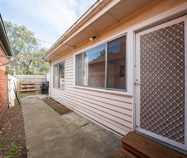 2 Lyttle Avenue, Essendon VIC 3040 - Photo 1
