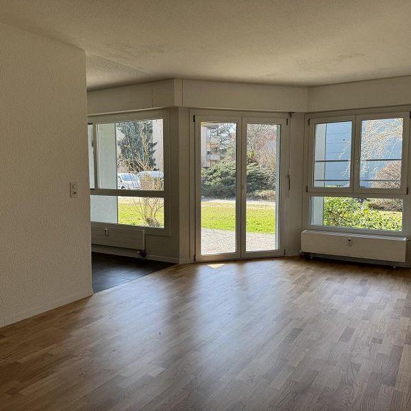 Attraktive 4 1/2-Zimmerwohnung in Münchenbuchsee - Photo 1