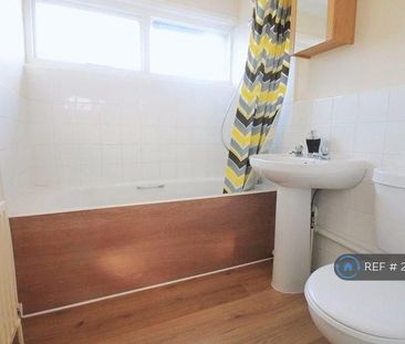 3 bedroom maisonette to rent - Photo 6