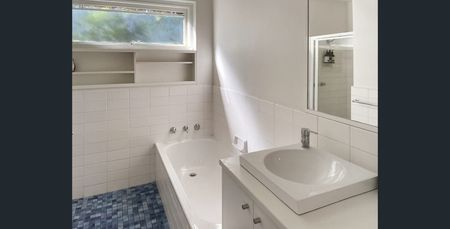 8/262 Barkly Street, Fitzroy North VIC 3068 - Photo 4