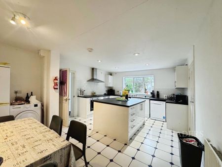 7 bedroom house share to rent - Photo 4