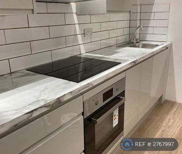 Studio to rent - Photo 5