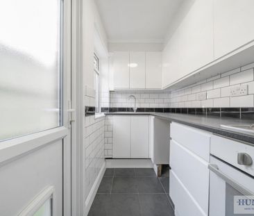 2 bedroom House To Let Total Size: 637 SQ FT - Photo 2